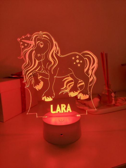 Luz presença personalizada