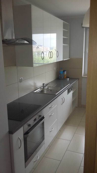 Do wynajęcia mieszkanie 51m/kw, dwa pokoje, oddzielna jasna kuchnia, Kraków ul. Zachodnia 9.