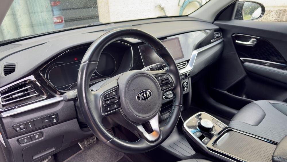 KIA e-NIRO 64kWh EV C/IVA dedutível