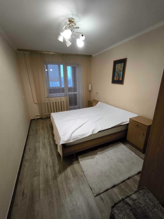 Здам простору 3-кімн квартиру з косм ремонтом у тихому центрі міста.