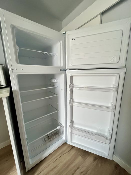 Frigorífico TEKA 2 portas novo