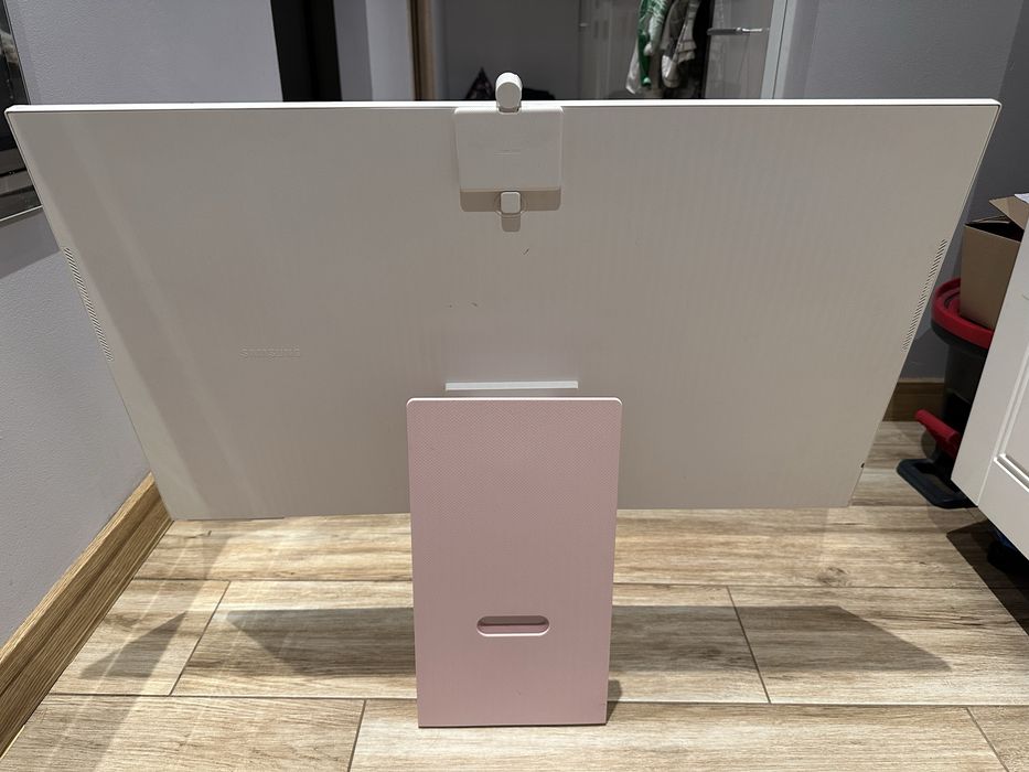 Monitor SAMSUNG Smart M8 32”