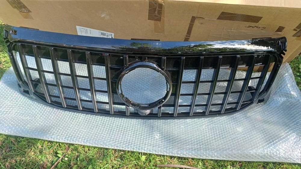 Grill samochodowey Mercedes