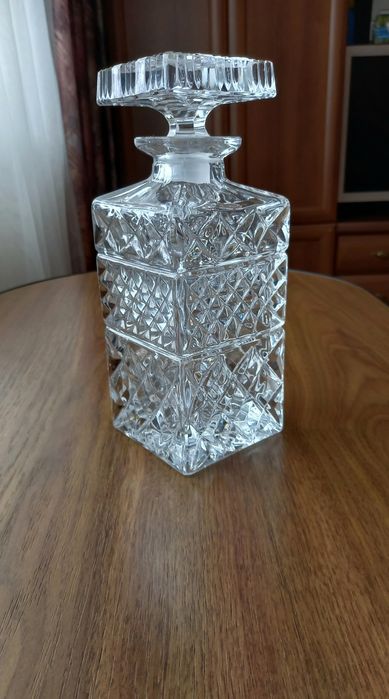 Графін,чеський кришталь.