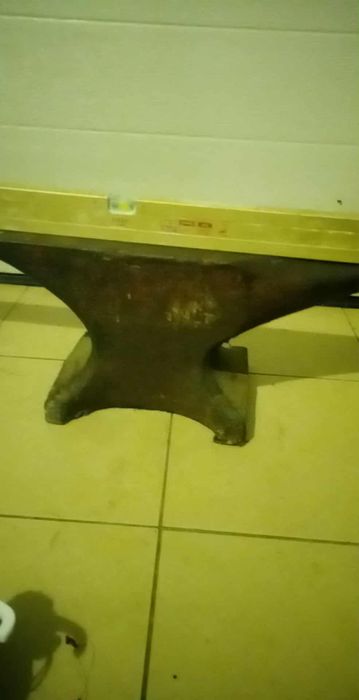 Kowadło 41,5 kg rok produkcji 1919r