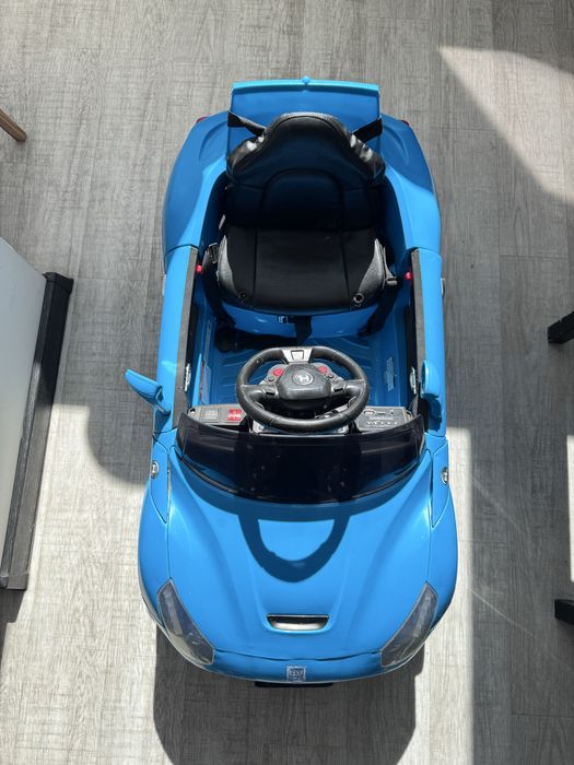 Електромобіль дитячій