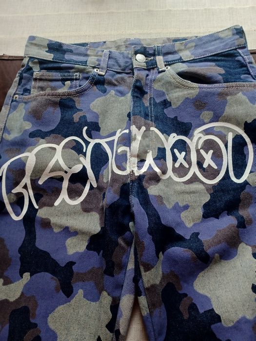 Spodnie jeansowe baggy Bershka