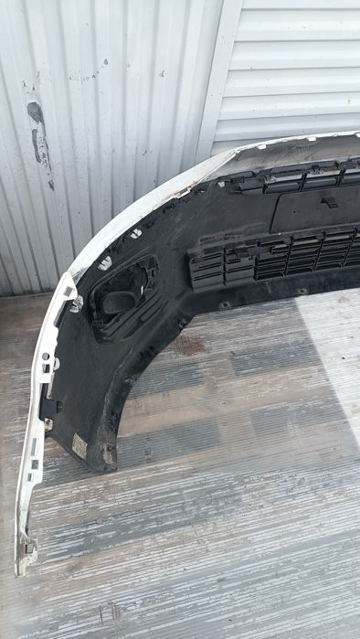 Vendo parachoque de frente citroen Berlingo ano 2018/23