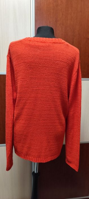 Sweterek damski.