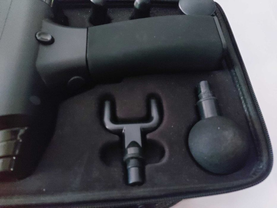 PINOFIT® Physio Boost  – wibrujący pistolet do masażu