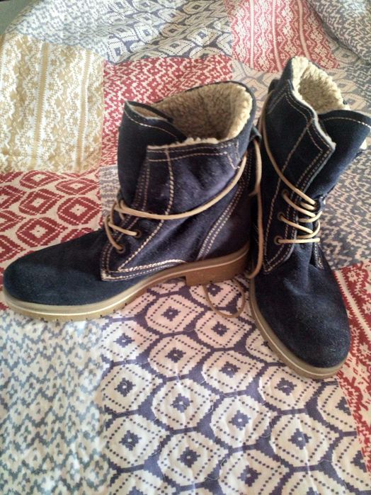 Botas quentinhas e super confortáveis