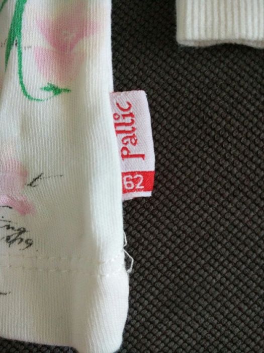 продам костюмчики для девочки от 0 до 12 месяцев
