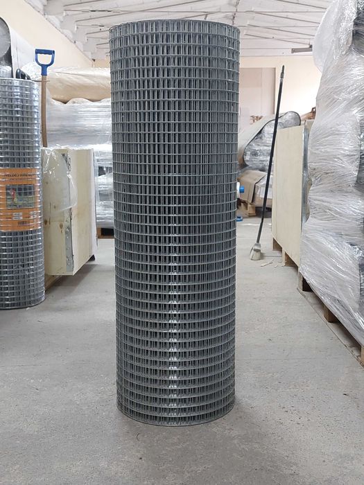 Siatka hodowlana zgrzewana oko 19x19mm  DRUT 2mm OCYNK OGNIOWY 25 mb