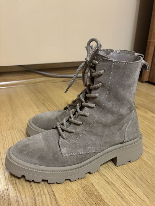 Черевики українського виробника Estro 38