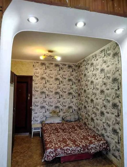 Кімната в квартирі Князя Володимира Великого Балкон 3 сусіда Терміново