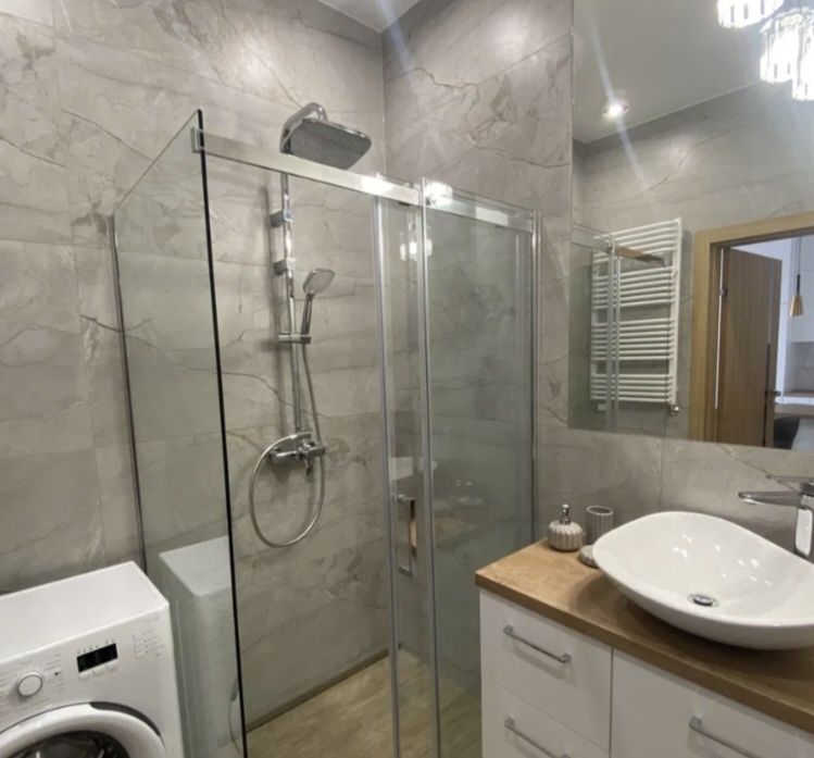 Стильна 2/х кім квартира у Варшаві