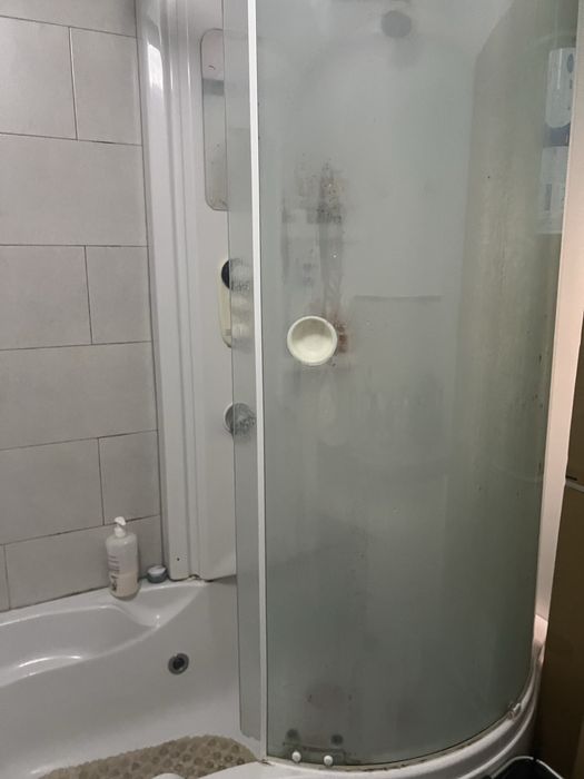 Vendo banheira e coluna de hidromassagem