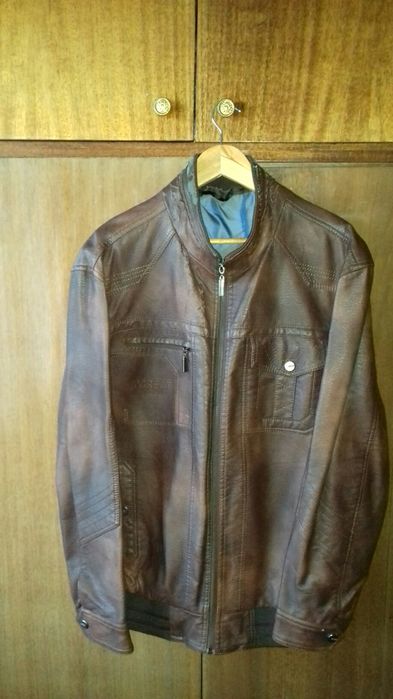 Продам мужскую куртку кожзам