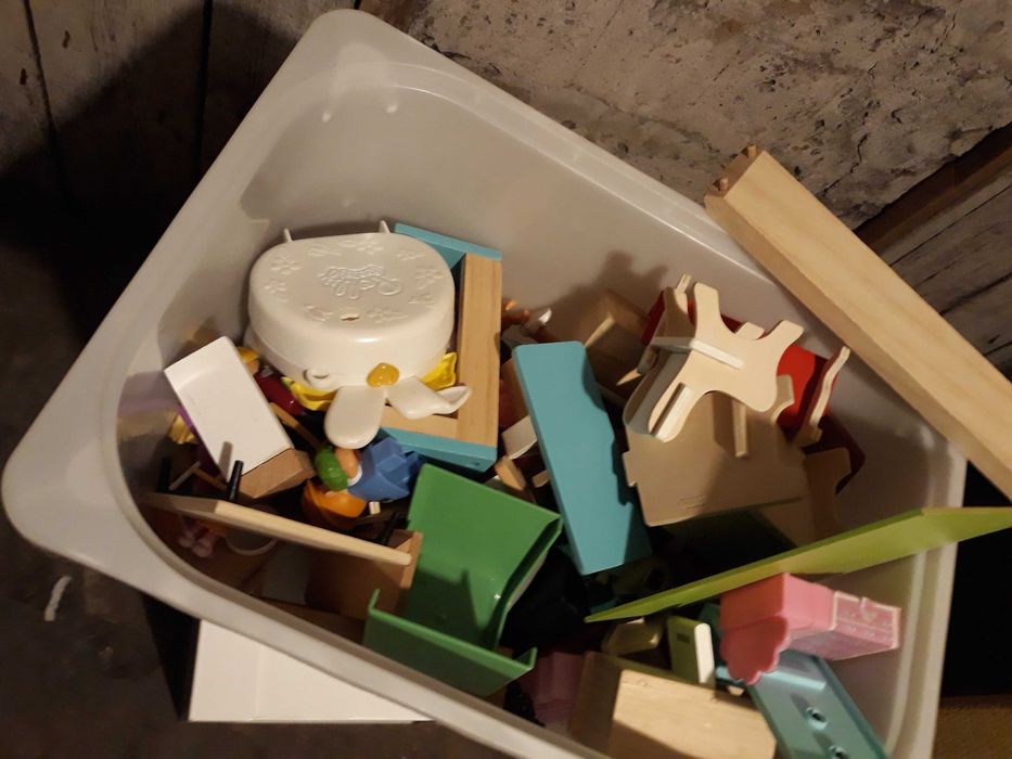 Domek dla lalek z wyposażeniem - odbiór osobisty