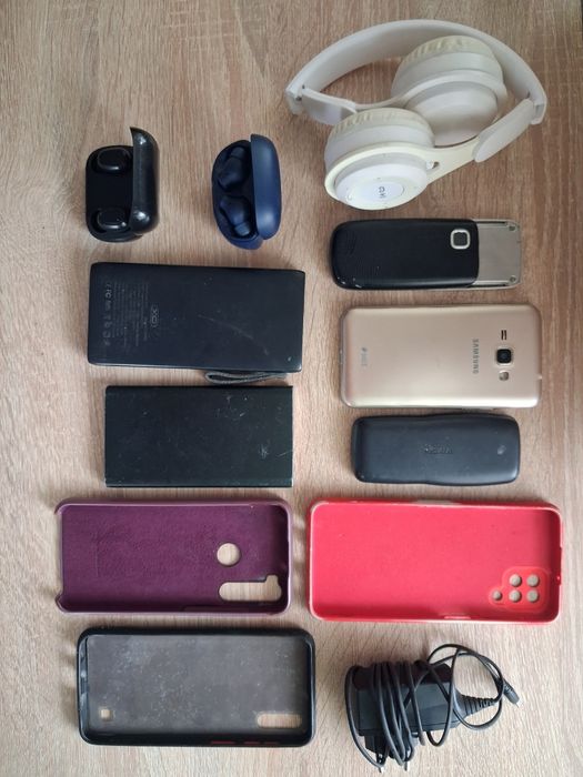 Телефони робочі і на запчастини та інше