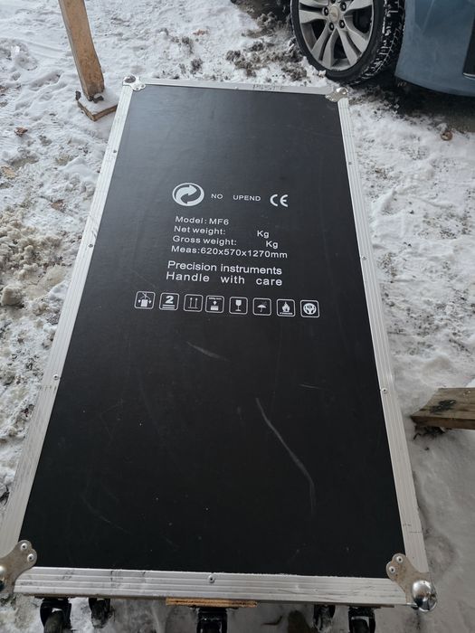 Skrzynia case na kable stojaki