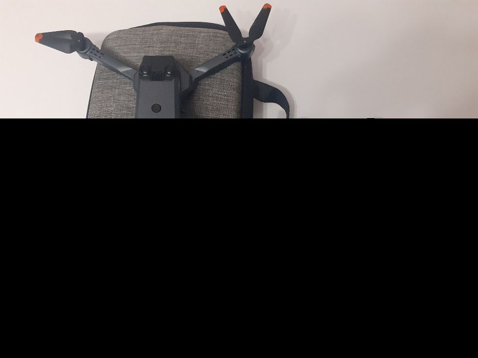 Dron z kamerą P8.Drone