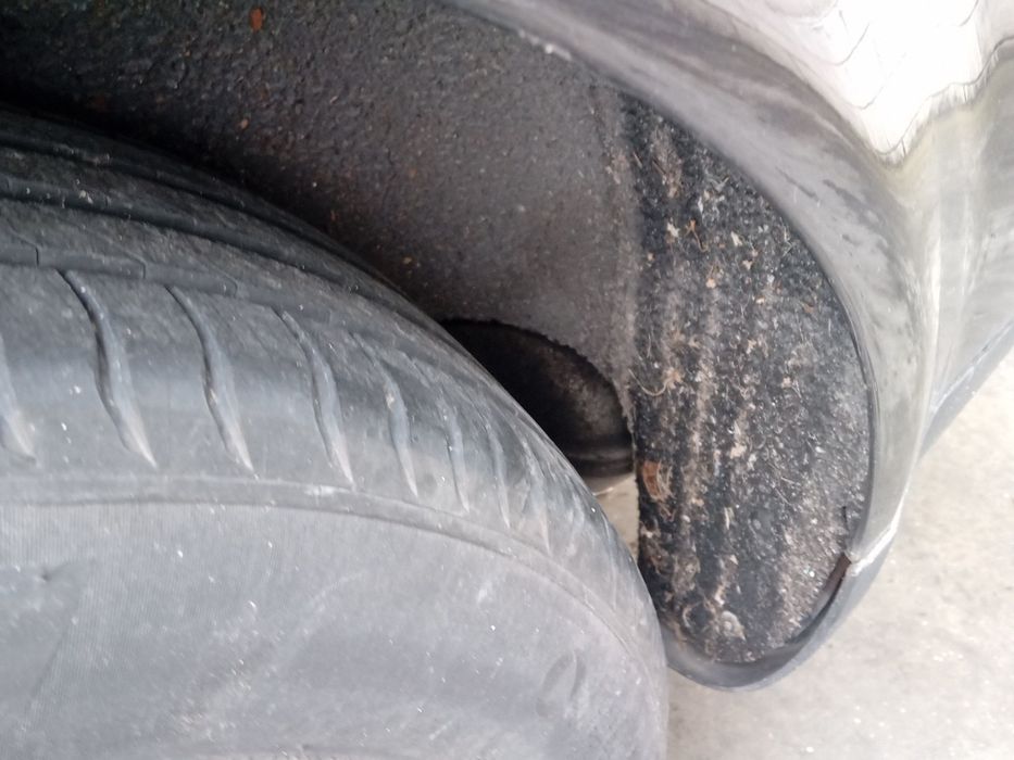 Cava roda trás esquerda AUDI A4 (8E2, B6)