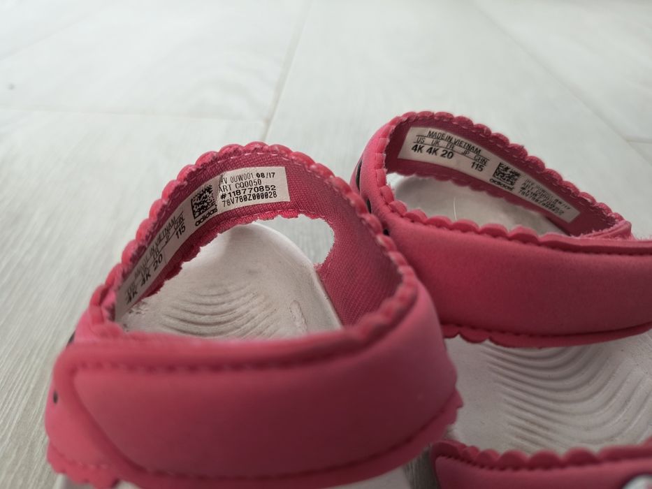 Sandały adidas r. 20