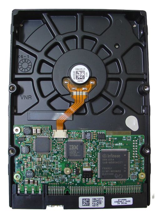 Dysk twardy HITACHI Deskstar HDS722580VLAT20 82,3GB 7.2K IDE