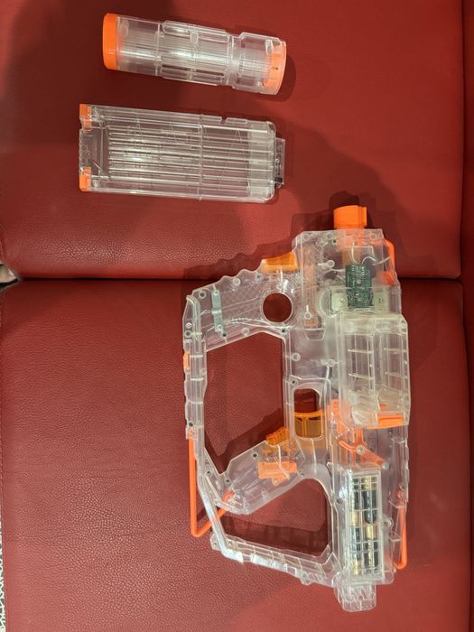 Бластер Nerf (нерф)