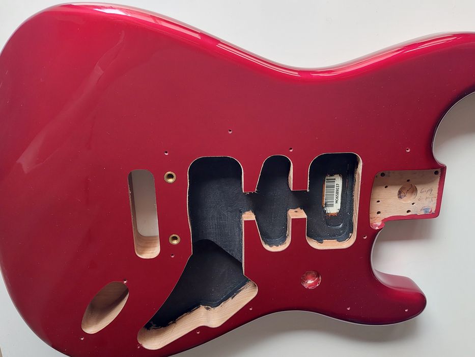 Fender Stratocaster Deluxe body CAR