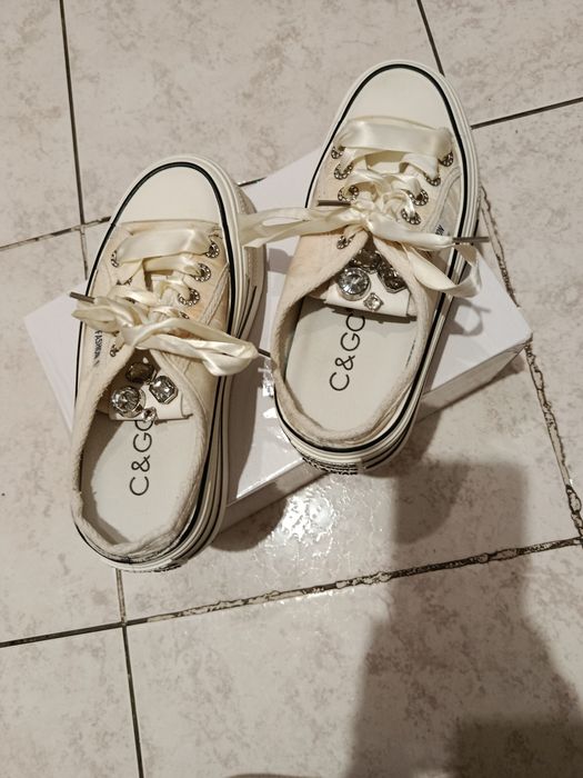 Продам обувь в идеальном состоянии,размер 35.36