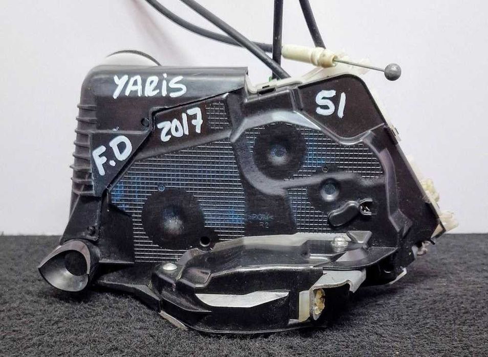 Fechadura / Fecho Porta Frente Direito U31-11130 - TOYOTA YARIS