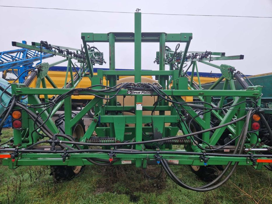 Оприскувач GREAT PLAINS TSE 1090, шир. 27 м, 4 куб., електроніка, 2005