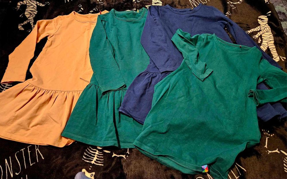 My Basic, Zielona sukienka z kieszeniami. Rozm. 110-116, 5-6 lat