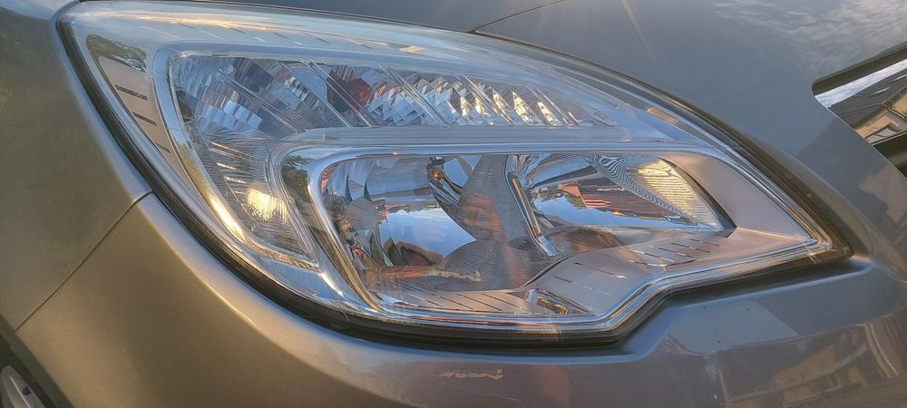Opel Meriva B Kompletny przód Z179 Europa