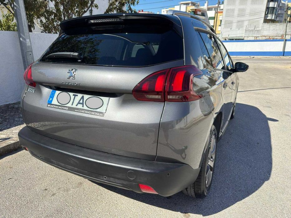 Peugeot 2008 1.6 BlueHdi Style — photo 3