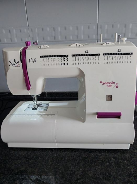 Máquina costura Jata