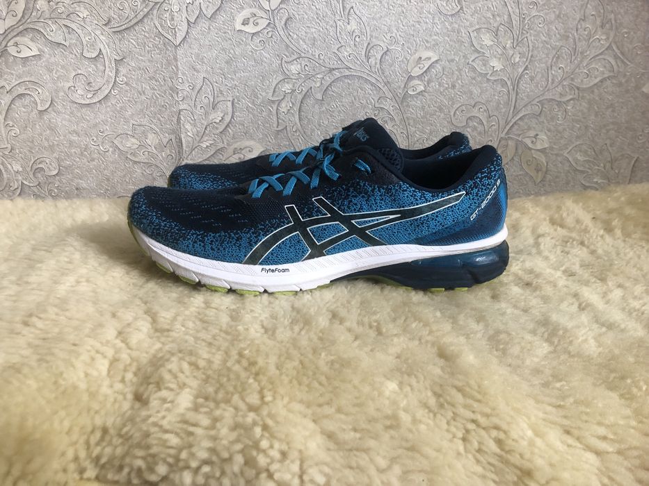Кросівки Asics Gel GT2000 9 бігу і повсякдення 46 45,5 45 44,5 30 29,5