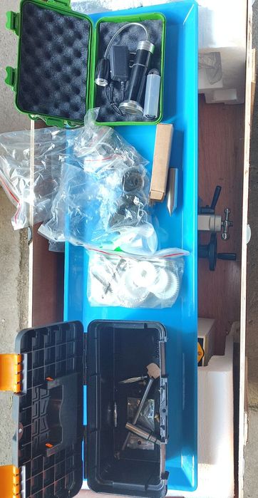 Токарний станок по металу