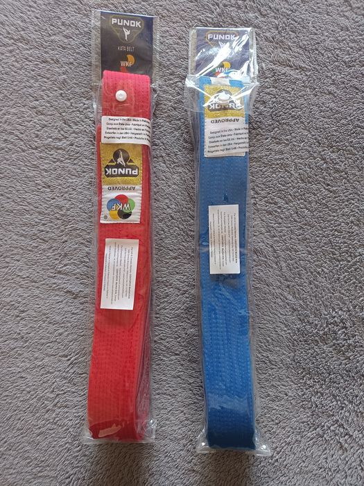 Karaté - 2 Kimonos de Kata (competição e treino) + 2 cintos + 1 saco de transporte - Equipamento de kata aprovado pela WKF