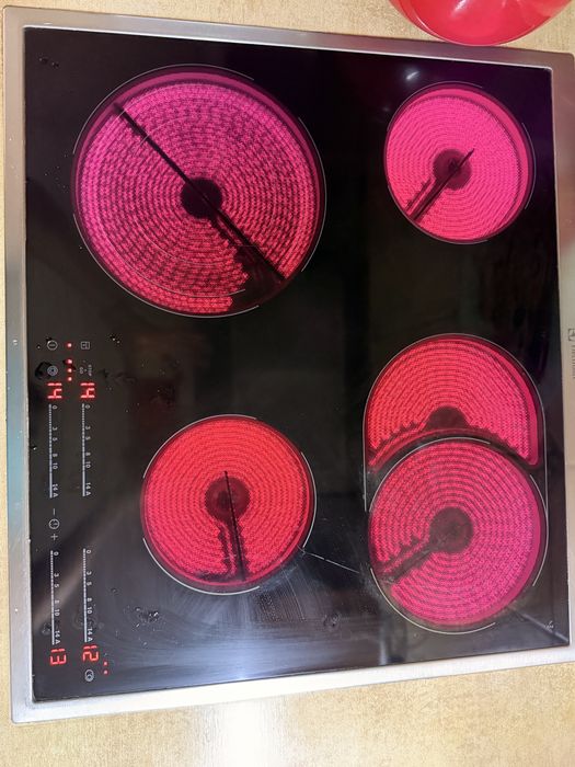 варочная поверхность Electrolux