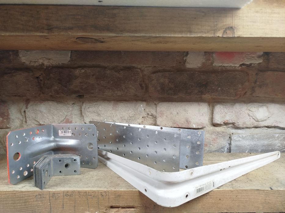 Kątowniki , łączniki, wspornik -zestaw