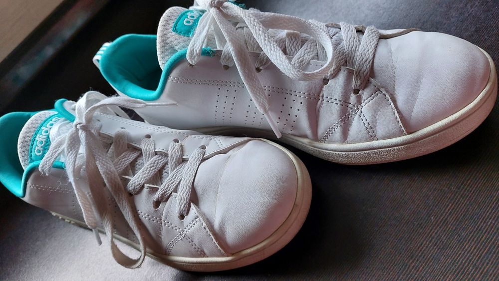 Buty Adidas trampki oryginalne 38,5