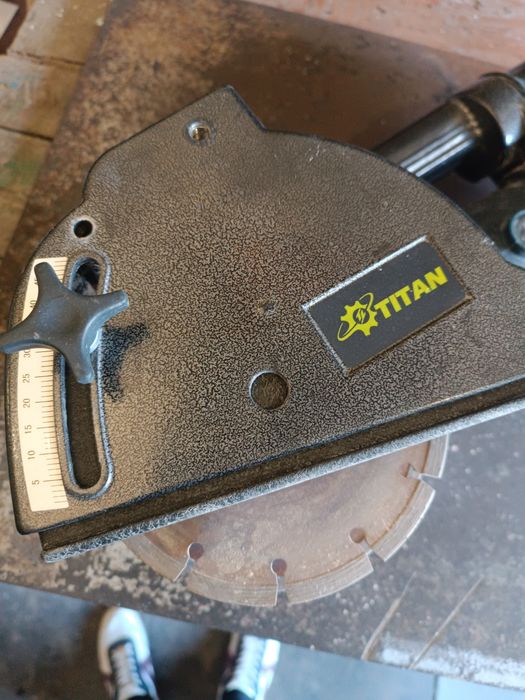 Штроборіз Titan.