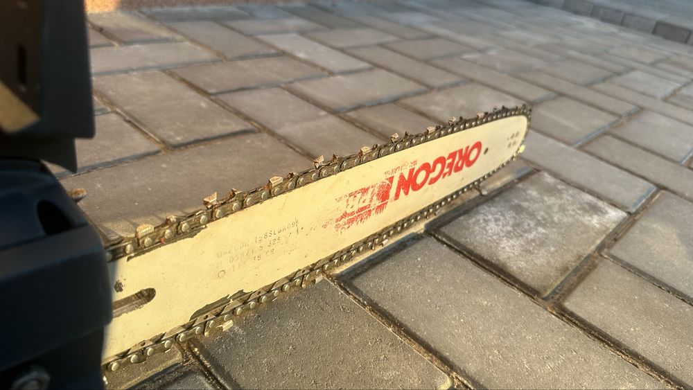 Електрична цепна пилка KZ1-350/400