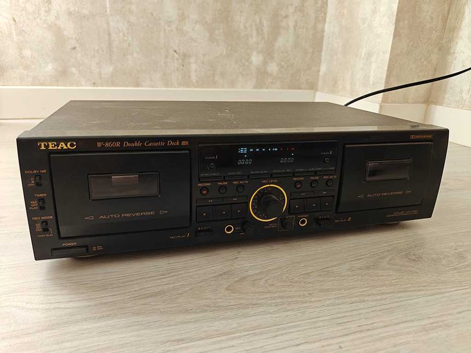 Leitor de Cassetes Duplo TEAC W-860R - Dolby B/C, HX Pro