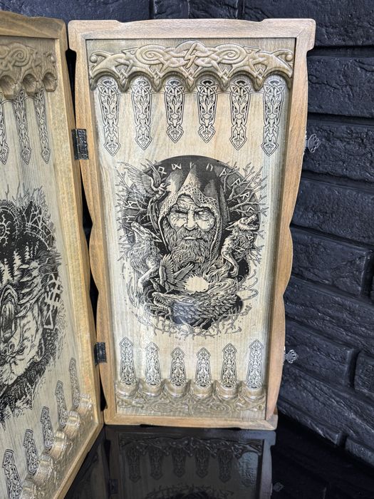 Эксклюзивные резные деревянные нарды в стиле викингов