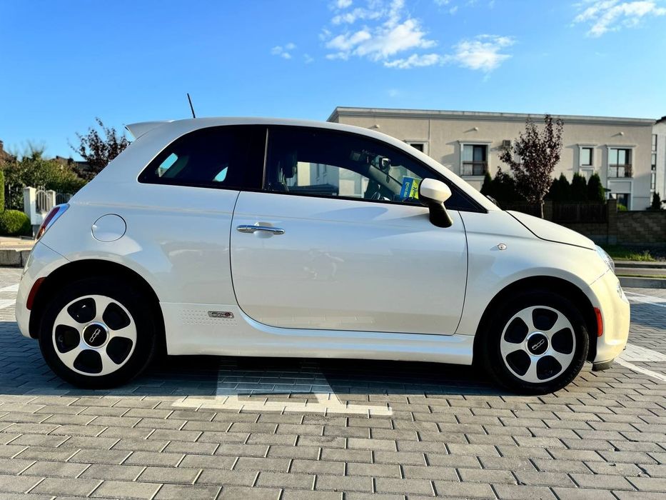 Продам Fiat 500E / електромобіль