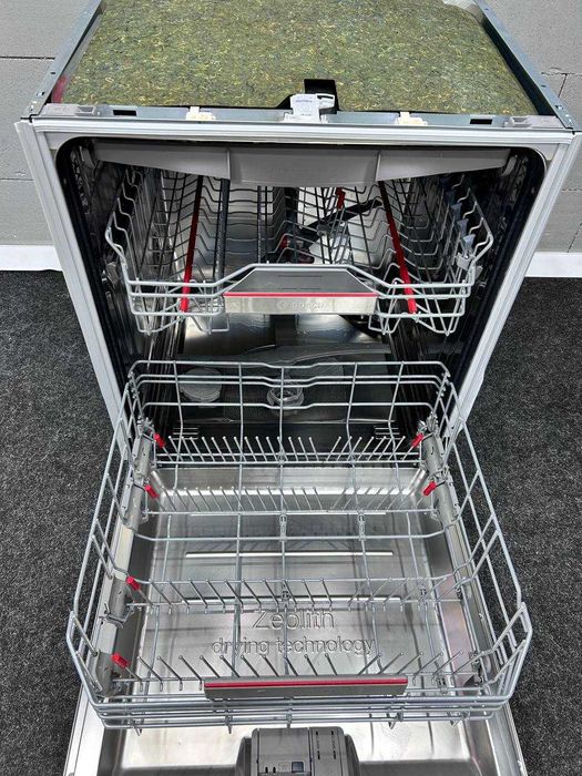 Посудомийна машина Bosch SMV6ZDX49E